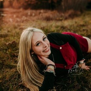 Meet your Posher, Alexandra